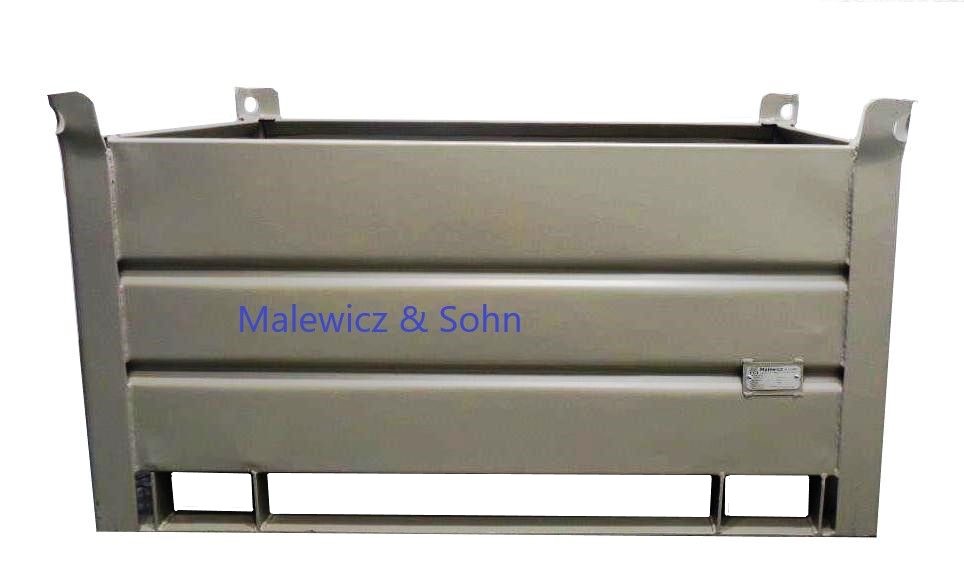 Lagerbehälter mit Kufen für Transport über Rollenbahn