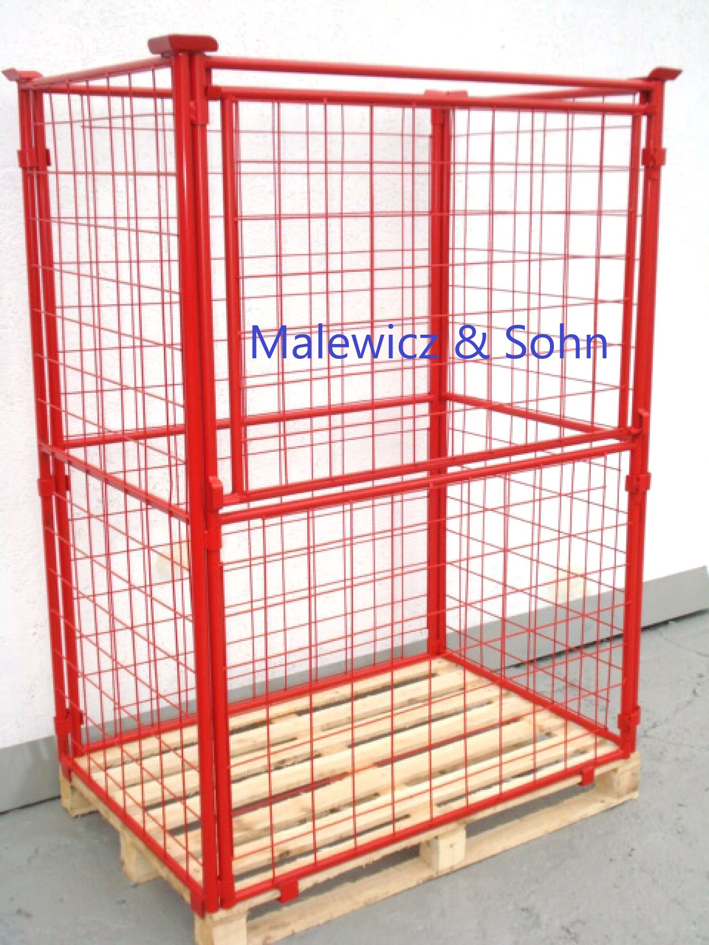 Gitteraufsatzrahmen mit einer Klappe